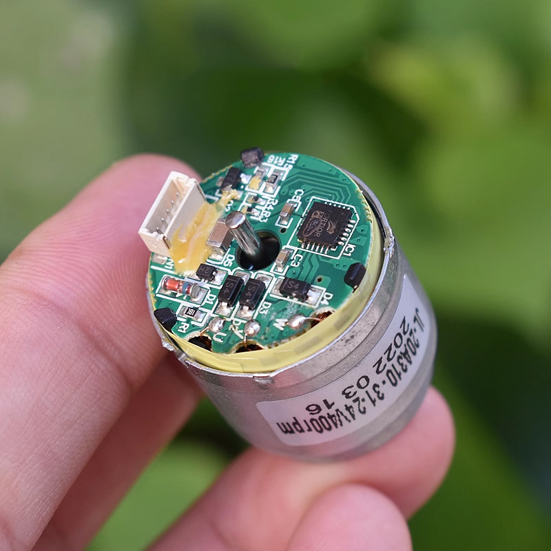 Miniaturowa pompa wodna bezszc – Mini Peristaltic Pump 12V recenzja i cena